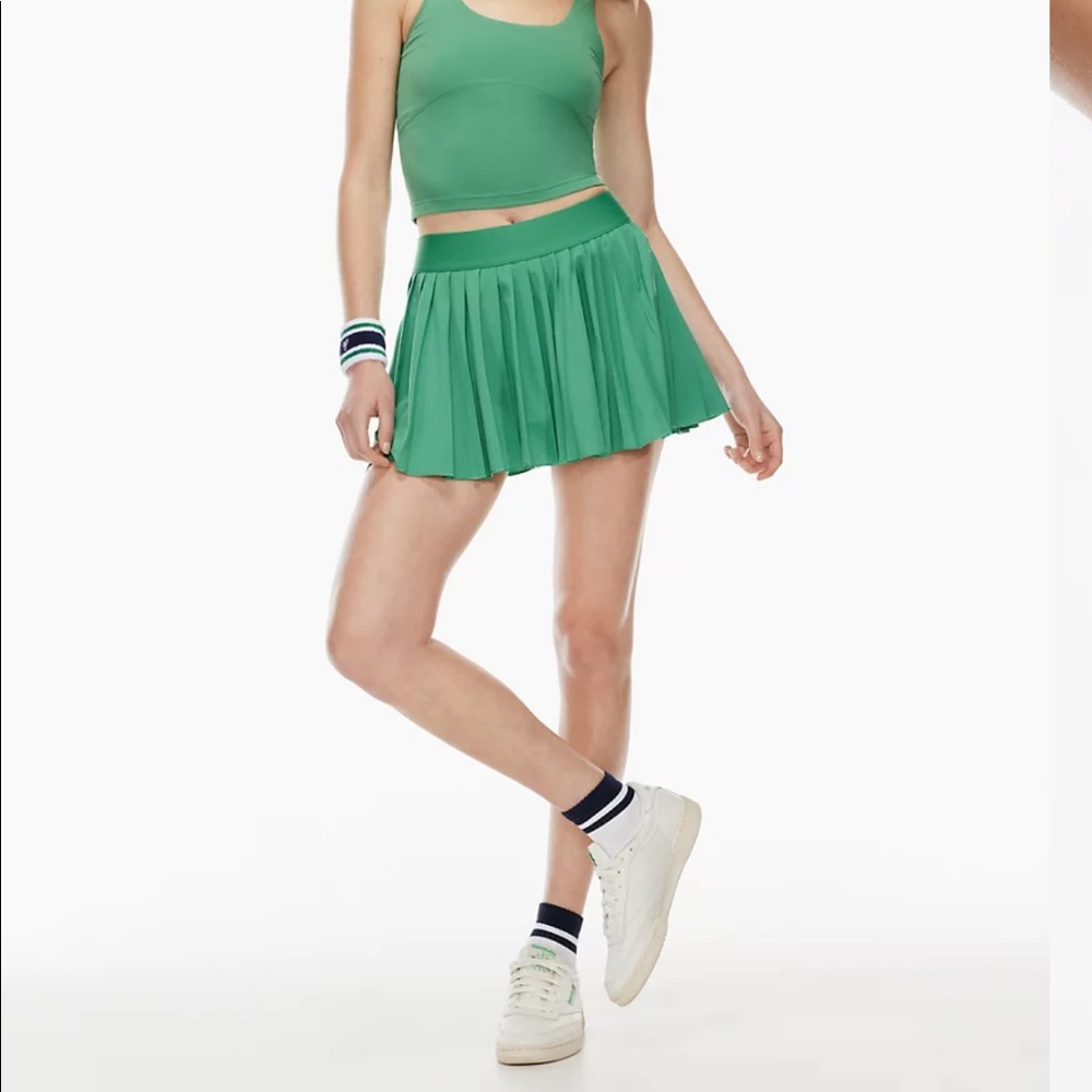 Aritzia brand TnaMOVE™ Tennis Micro Skirt green size XS